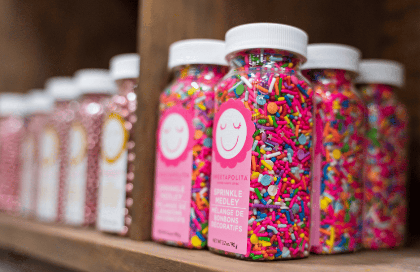 cake decorating supplies